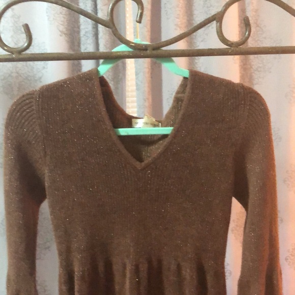 Newport News Vee Neck Sweater NOT FOR SALE - Picture 2 of 10